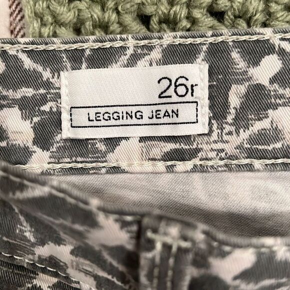 Gap 1969 Women's Gray Floral Mid-Rise Skinny Legging Jeans - Picture 5 of 8